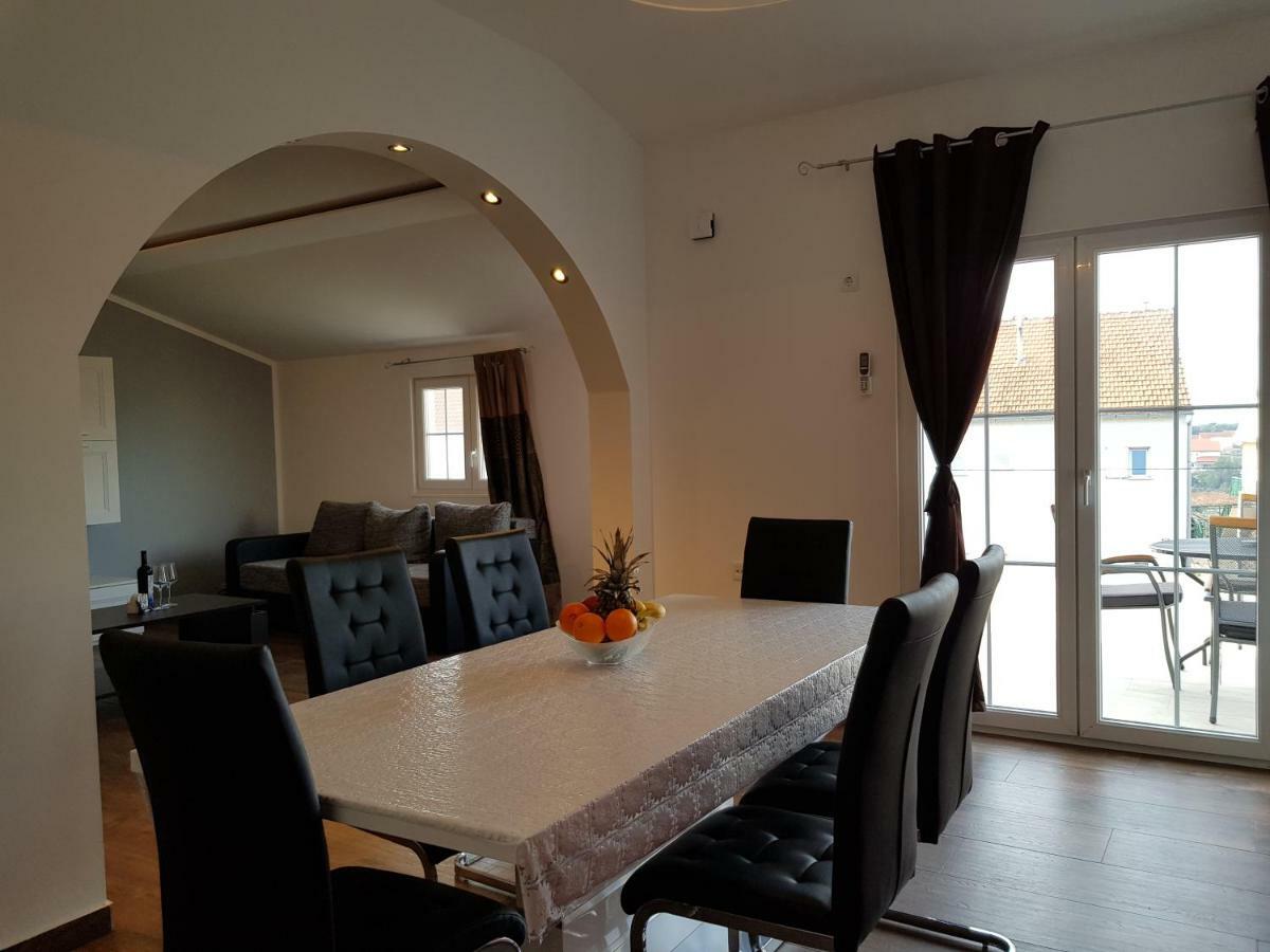 Apartment Jopa Šibenik Esterno foto