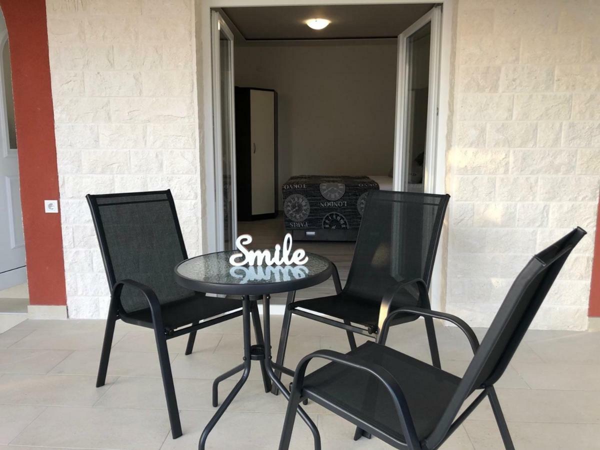Apartment Jopa Šibenik Esterno foto