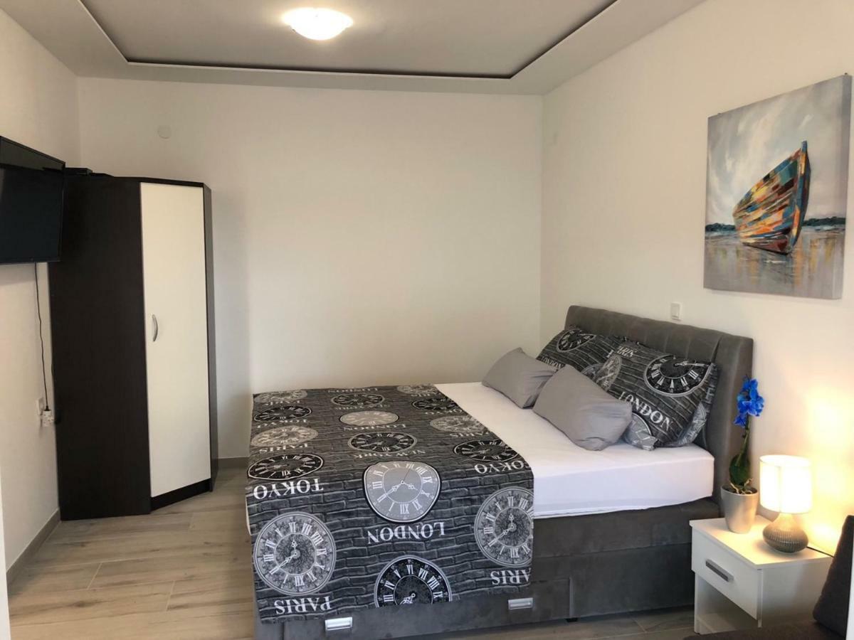 Apartment Jopa Šibenik Esterno foto