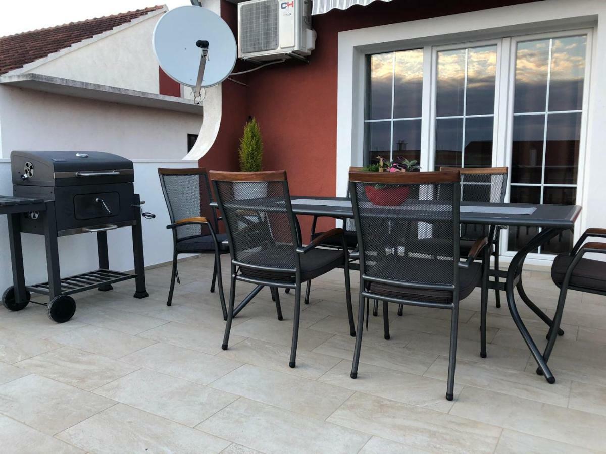 Apartment Jopa Šibenik Esterno foto
